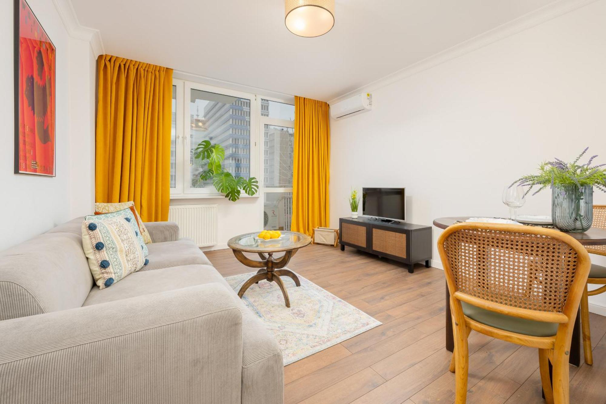 Marszalkowska Stylish Apartment With Balcony Warsaw Center By Noclegi Renters Exterior photo
